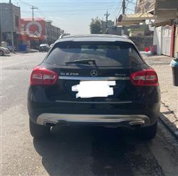 مێرسێدس بێنز GLA